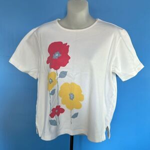 Cathy Daniels White Short Sleeve T-Shirt Size Medium Floral Print Casual Tee